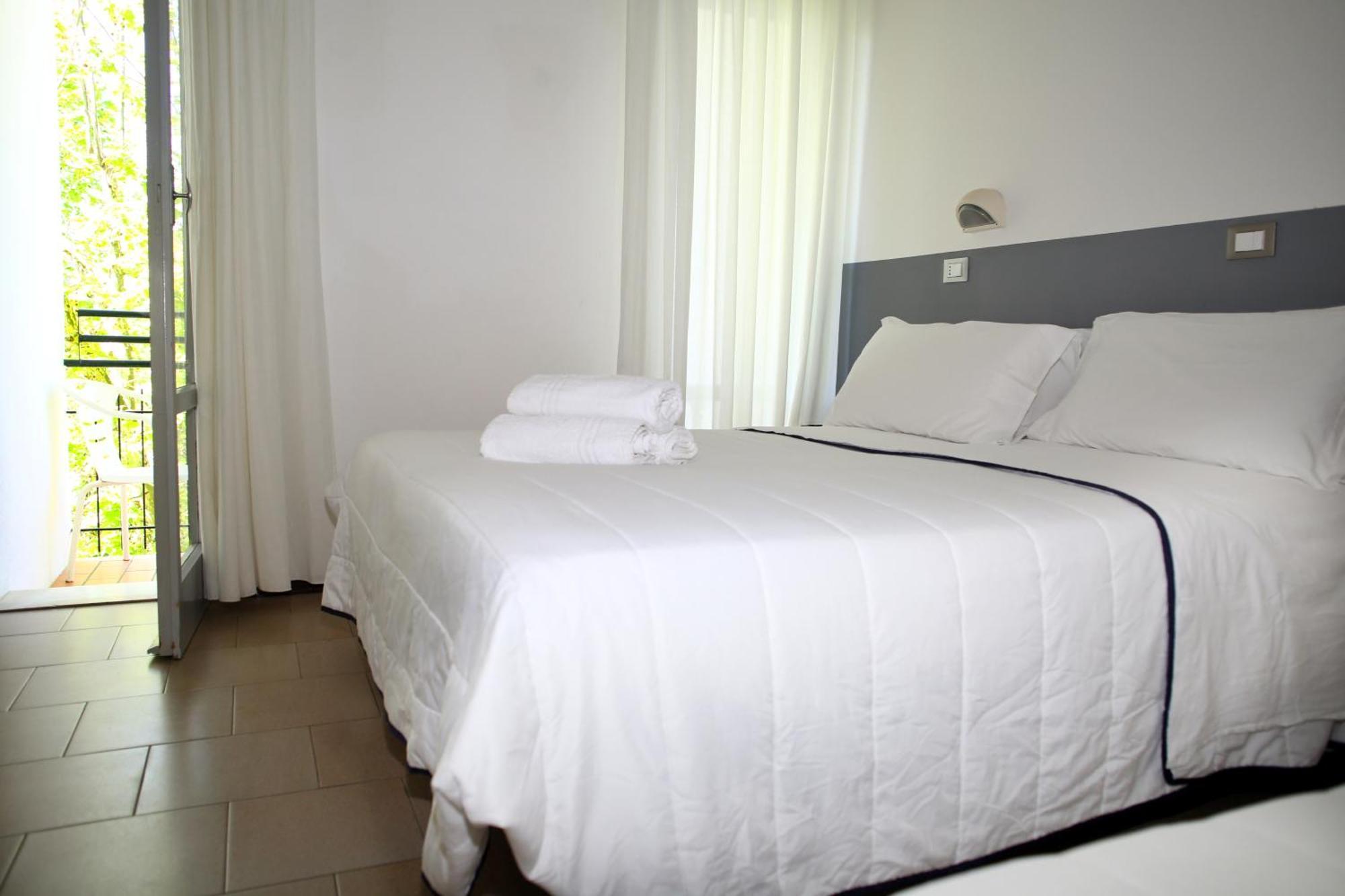 Kristalex Pet Family 3* Cesenatico