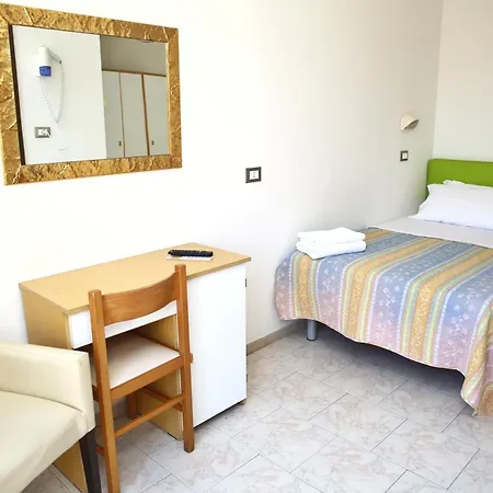 Kristalex Pet Family Hotel Cesenatico Exterior foto