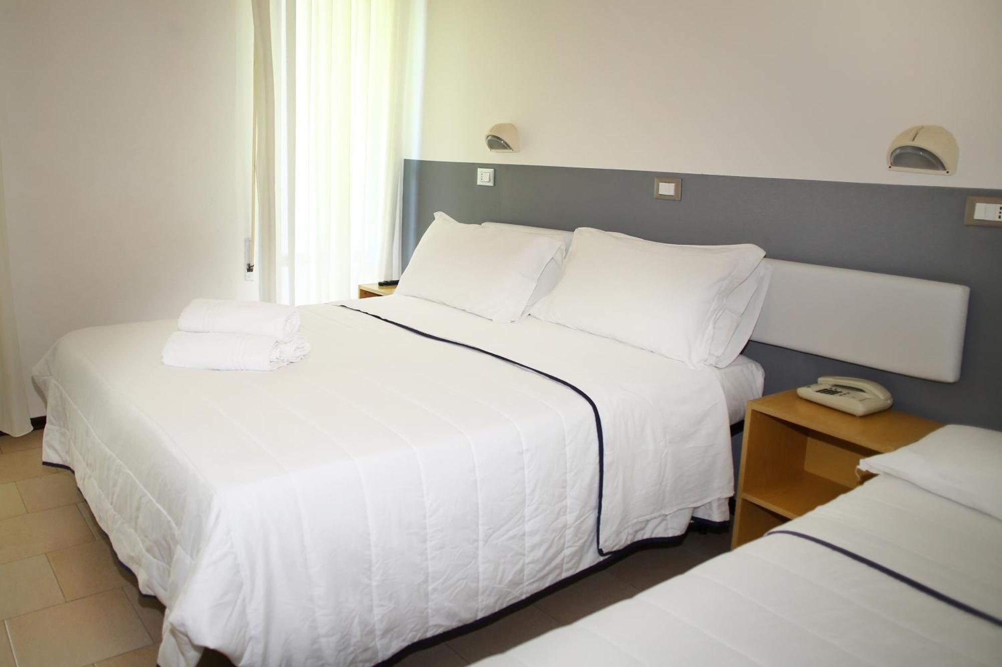 Kristalex Pet Family Hotel 3*